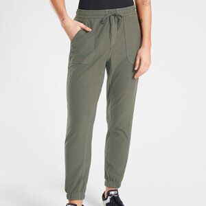 Athleta Farallon Joggers Size 2 Olive Green Vitage Palm Women's Exercise Pants